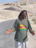 BAMBU STATION - ISRAEL - LIFE SEA - 30.5.05 007.jpg (38542 bytes)
